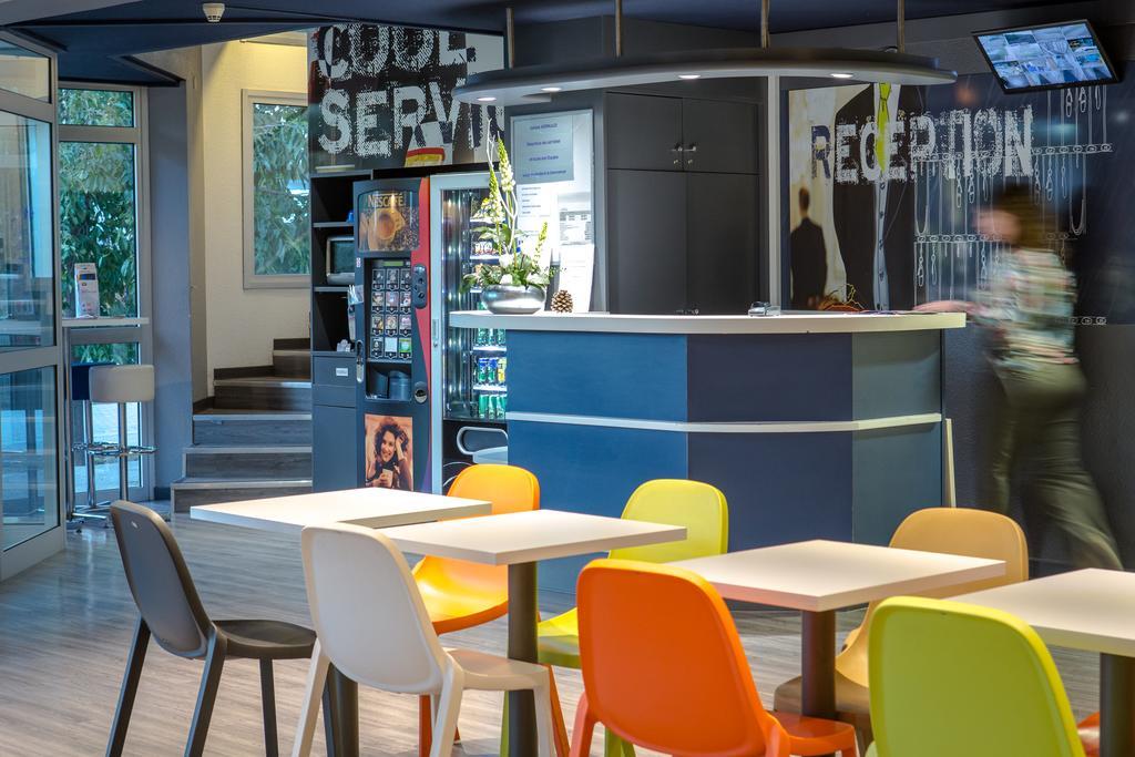 Ibis Budget Aubagne Paluds Agora Экстерьер фото