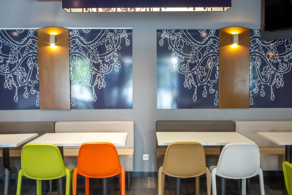 Ibis Budget Aubagne Paluds Agora Экстерьер фото